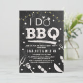 Invitation I Do BBQ String Lights Rustic Engagement Party  (Debout devant)