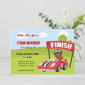 Invitation Idées de garçon de fête de voiture de course (Debout devant)