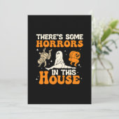 Invitation Il y a des horreurs dans cette maison humour drôle (Debout devant)