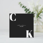 Invitation Initiales en noir et blanc Enregistrer la date (Debout devant)