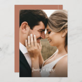 Invitation Initiales simples Script Terracotta Mariage photo (Devant / Derrière)