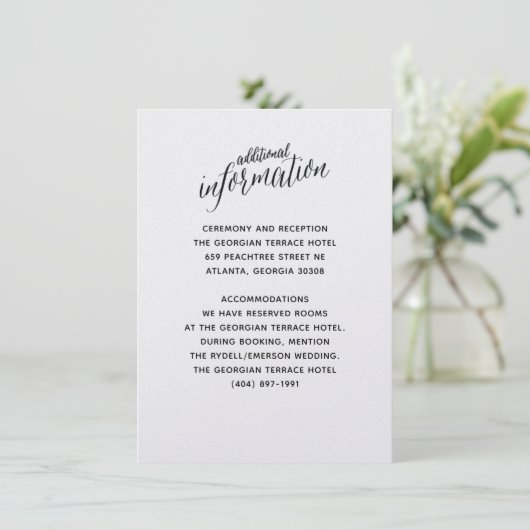 Invitation Insertion simple en noir blanc (Debout devant)