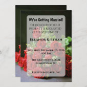 Invitation Intimate Close-Up Red Rose Hand-Held Engagement (Devant / Derrière)