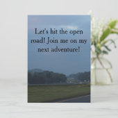 Invitation inviter des amis pour un voyage en voiture (Debout devant)