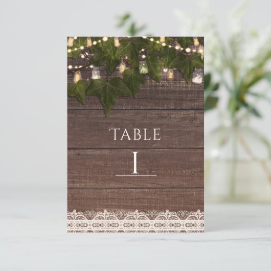 Invitation Ivy & String Lights Mason Jar Rustic Numéro de tab (Debout devant)