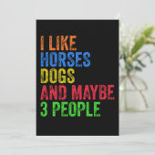 Invitation J'aime les chevaux les chiens et peut-être 3 perso (Debout devant)