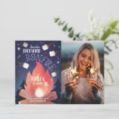 Invitation Jardin Bonfire Camping Glamping Extérieur Annivers (Debout devant)