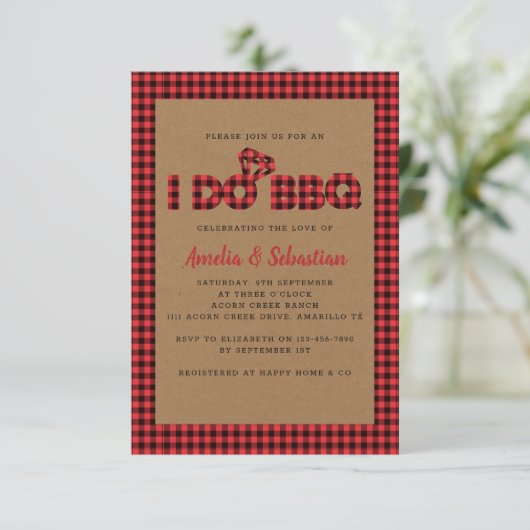 Invitation Je fais BBQ Kraft Plaid Fête des mariées (Debout devant)