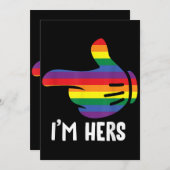 Invitation Je suis Hers Rainbow Lesbian Couple Funny LGBT Pri (Devant / Derrière)
