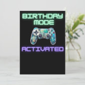 Invitation Jeu activé : Mode anniversaire activé ! Niveau (Debout devant)