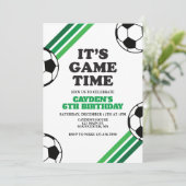 Invitation Jeu de soccer Heure Green Stripes Anniversaire (Debout devant)