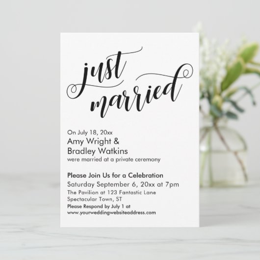 Invitation Jeunes Mariés Écriture Élégante Célébration de Mar (Debout devant)