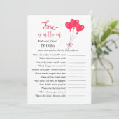 Invitation Jeux de Fête des mariées Red & White Heart TRIVIA (Debout devant)