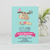 Invitation Joli Brown Sloth penché à l'envers à l'anniversair (Debout devant)