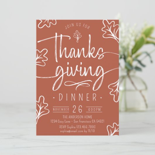 Invitation Joli Dîner Rustique Thanksgiving Script Feuilles d (Debout devant)