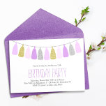 Invitation Jolie Lavender Garland Girls Anniversaire Party<br><div class="desc">Le design tendance et chic présente un design populaire de guirlandes savoureuses, parfait pour toute fête d'anniversaire de fille, quinceanera, sweet sixteen, etc. REMARQUE : Aucune parties scintillant réelle n'est utilisée sur ces invitations, les invitations imprimeront comme une belle photo de parties scintillant chatoyante. Visitez notre magasin pour trouver des...</div>