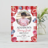 Invitation Jolie photo Rouge Bleu Berry Sweet 1er anniversair (Debout devant)