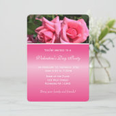 Invitation Jolies fleurs de rose rose tendre pour la fête de  (Debout devant)