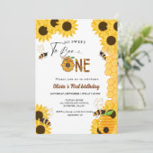 Invitation Jour d'abeille jaune miel abeille première fille a (Debout devant)