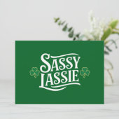 Invitation Jour de la Saint Patrick Sassy Lassie Funny Irish (Debout devant)