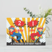 Invitation Jour de l'anniversaire de Twins Superhero | Filles (Debout devant)