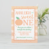 Invitation Joyeux 1 Peach Theme Girls First Birthday (Debout devant)