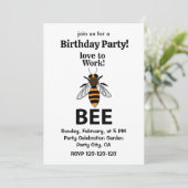 Invitation Joyeux Anniversaire Abeille aime travailler (Debout devant)