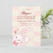 Invitation Joyeux anniversaire de lapin mignon (Debout devant)