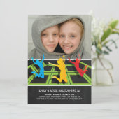 Invitation Jumeaux sur trampoline Anniversaire 2 Photo (Debout devant)