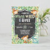 Invitation Jungle Young Wild et Three Birday Party (Debout devant)