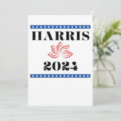 Invitation Kamala Lotus Harris pour POTUS (Debout devant)