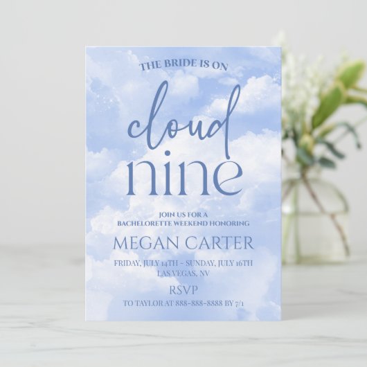 Invitation La Mariée Est Sur Cloud Neuf Bachelorette Week-End (Debout devant)
