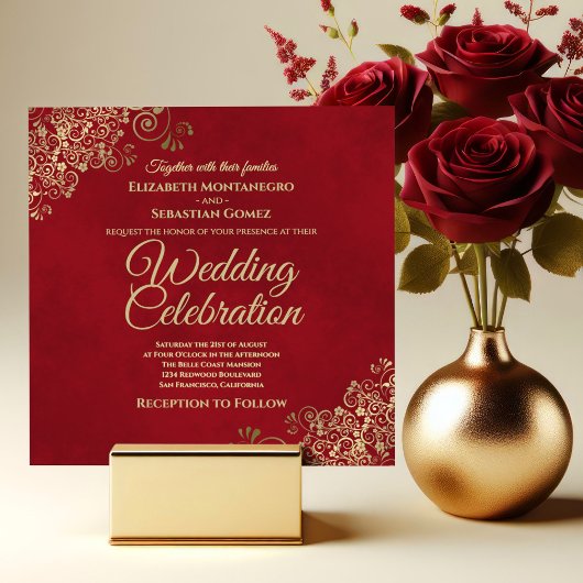 Invitation Lacy Gold Frills sur Crimson Red Elegant Wedding