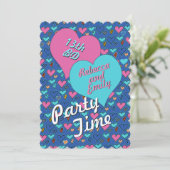 Invitation L'ado de coeurs de fête d'anniversaire jumelle (Debout devant)