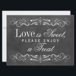 Invitation L'amour est doux Vintage noir Chalkboard Flourish<br><div class="desc">Des tourbillons décoratifs et des fioritures encadrent cette élégante marque vintage d'inspiration "L'amour est doux,  s'il vous plaît dégustez une gâchette" signe de table dessert. L'Arrière - plan a une apparence de tableau noir texturé.</div>