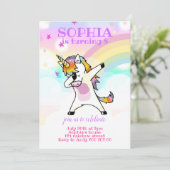 Invitation L'anniversaire de l'Unicorn Funny Rainbow Girl (Debout devant)