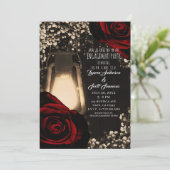 Invitation Lanterne Rustique Glow Roses Rouge Foncé Engagemen (Debout devant)