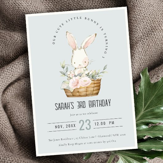 Invitation Lapin Bleu Dusky En Panier Floral Anniversaire de 
