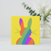 Invitation Lapin de Pâques rayé arc-en-ciel (Debout devant)