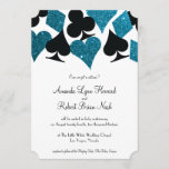 Invitation Las Vegas Destiny Malibu Blue Parties scintillant<br><div class="desc">Ce faire-part de mariage blanc présente une élégante typographie et un accent graphique de costumes de carte en parties scintillant noir et bleu turquoise. Parfait pour un mariage de Las Vegas dans une petite chapelle au large de la bande, tout ce dont vous avez besoin est l'amour et un témoin...</div>