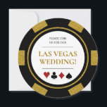 Invitation Las Vegas Mariage Poker Chip or noir blanc<br><div class="desc">Ce faire-part de mariage de puces de poker en or,  noir et blanc est sûr d'apporter de l'excitation et de l'anticipation pour vos invités à se joindre à vous dans cette célébration assurément amusante! Coordination des produits disponibles.</div>