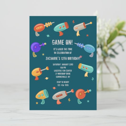 Invitation Laser Guns (Debout devant)