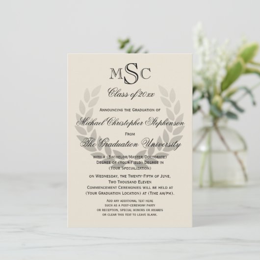 Invitation Laurel Crest Monogram Classic College Graduation I (Debout devant)