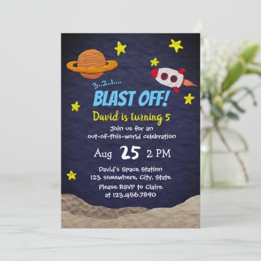 Invitation Le bateau de Rocket de fête d'anniversaire de (Debout devant)