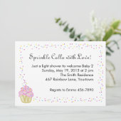 Invitation Le bébé arrosent l'invitation de douche avec le (Debout devant)