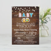 Invitation Le bébé brasse l'invitation de baby shower (Debout devant)