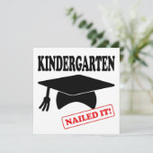 Invitation Le jardin d'enfants l'a cloué (Debout devant)