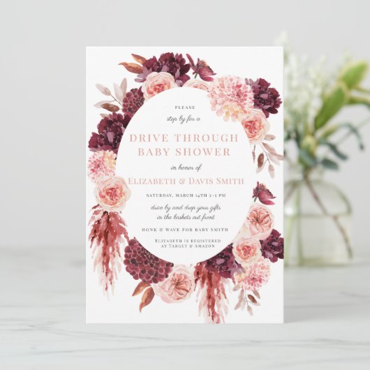 Invitation Le Maroon Rose Floral Boho Drive By Girl Baby show (Debout devant)