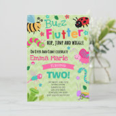 Invitation Le rose de fille d'invitation d'anniversaire (Debout devant)