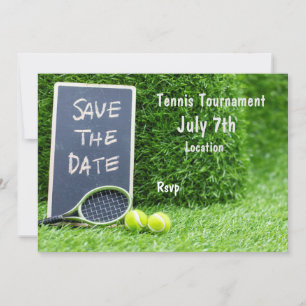 Invitation Le tennis sauve la date sur le tableau de craie av